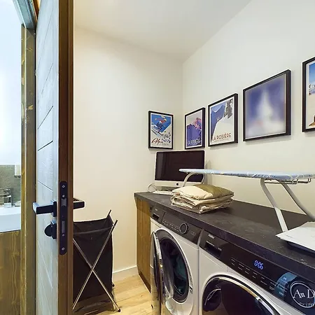 T4 Dernier Etage Avec Cheminee Et Parking Proche Pistes - Fr-1-398-678 * Montvalezan