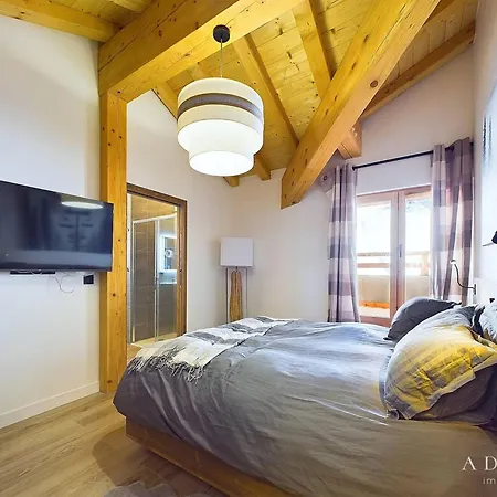 T4 Dernier Etage Avec Cheminee Et Parking Proche Pistes - Fr-1-398-678 Apartment